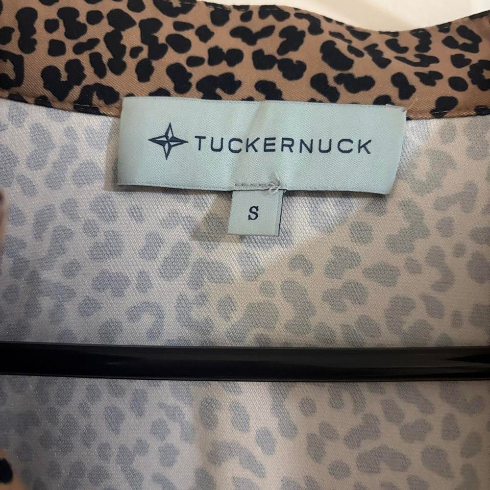 TUCKERNUCK | Tan Black Leopard Print Tiered Babydoll Blouse Size S - Picture 3 of 7